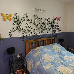 Maison Jaune Séjour chez l'habitant